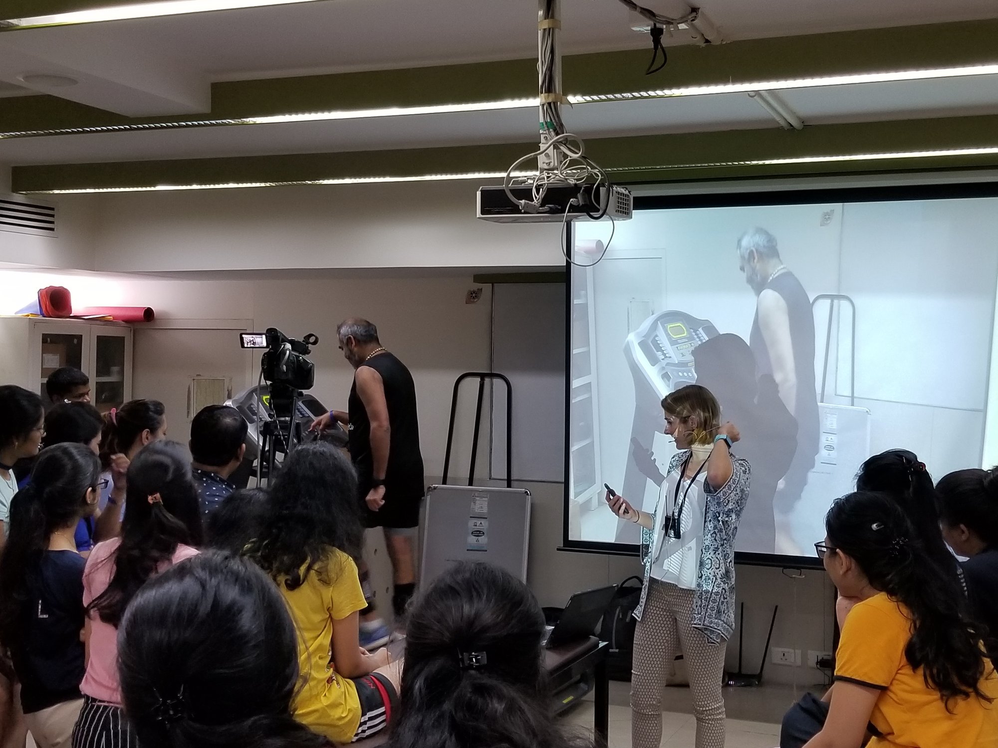 Dr. Annie teaching running physical therapy at Sanchetti Hospital in Pune India