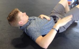 Infraspinatus stretch, Crossfit, mobility, shoulder, physical therapy, shoulder pain, shoulder tendinitis, bursitis shoulder, rotator cuff pain